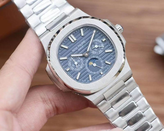 Patek Philippe Nautilus 40mm