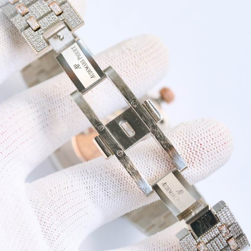 Audemars Piguet 15400OR.OO.1220OR.02 Royal Oak Selfwinding Iced Out Moissanite 42x10mm