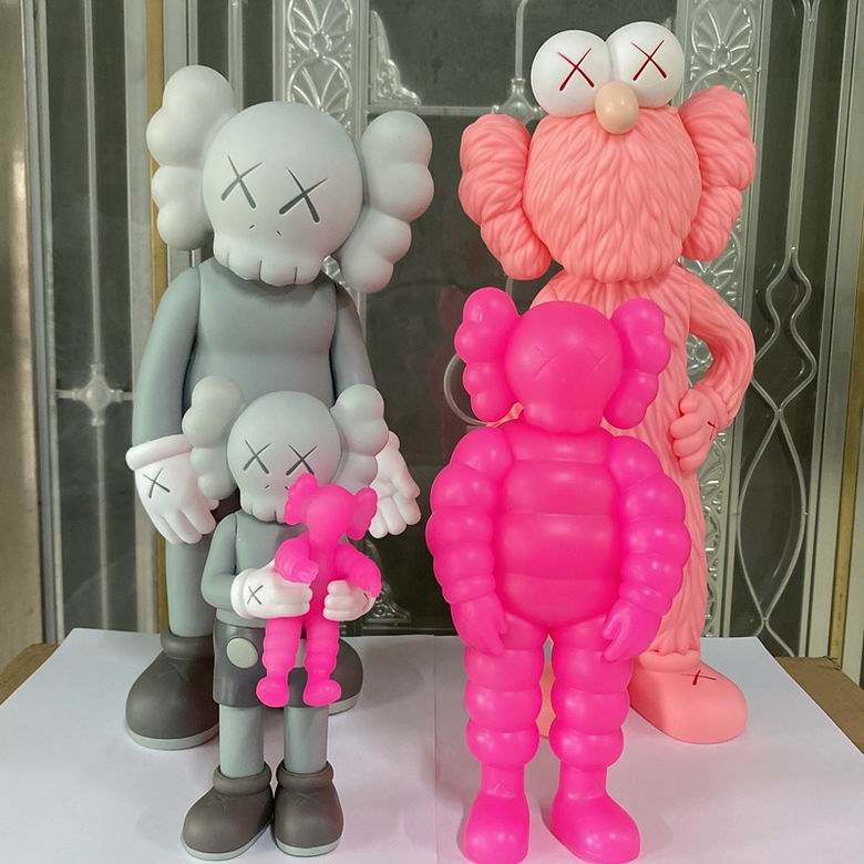 Kaws Family