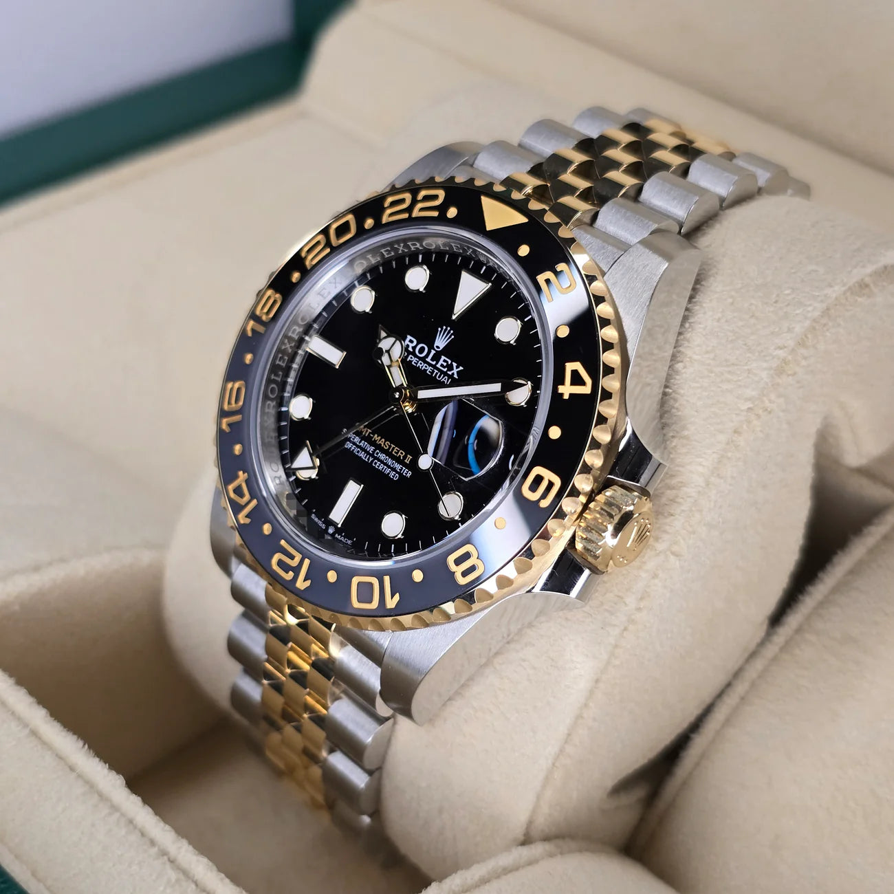 ROLEX GMT-MASTER II 126713GRNR "BUMBLEBEE" 40MM