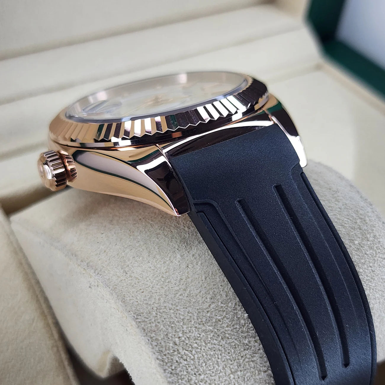 ROLEX SKY-DWELLER 326135 ROSE GOLD IVORY DIAL 42MM