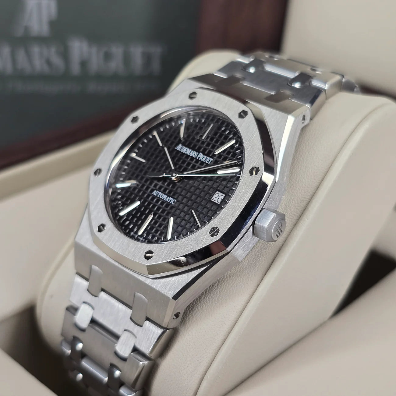 AUDEMARS PIGUET ROYAL OAK 15300ST 39MM