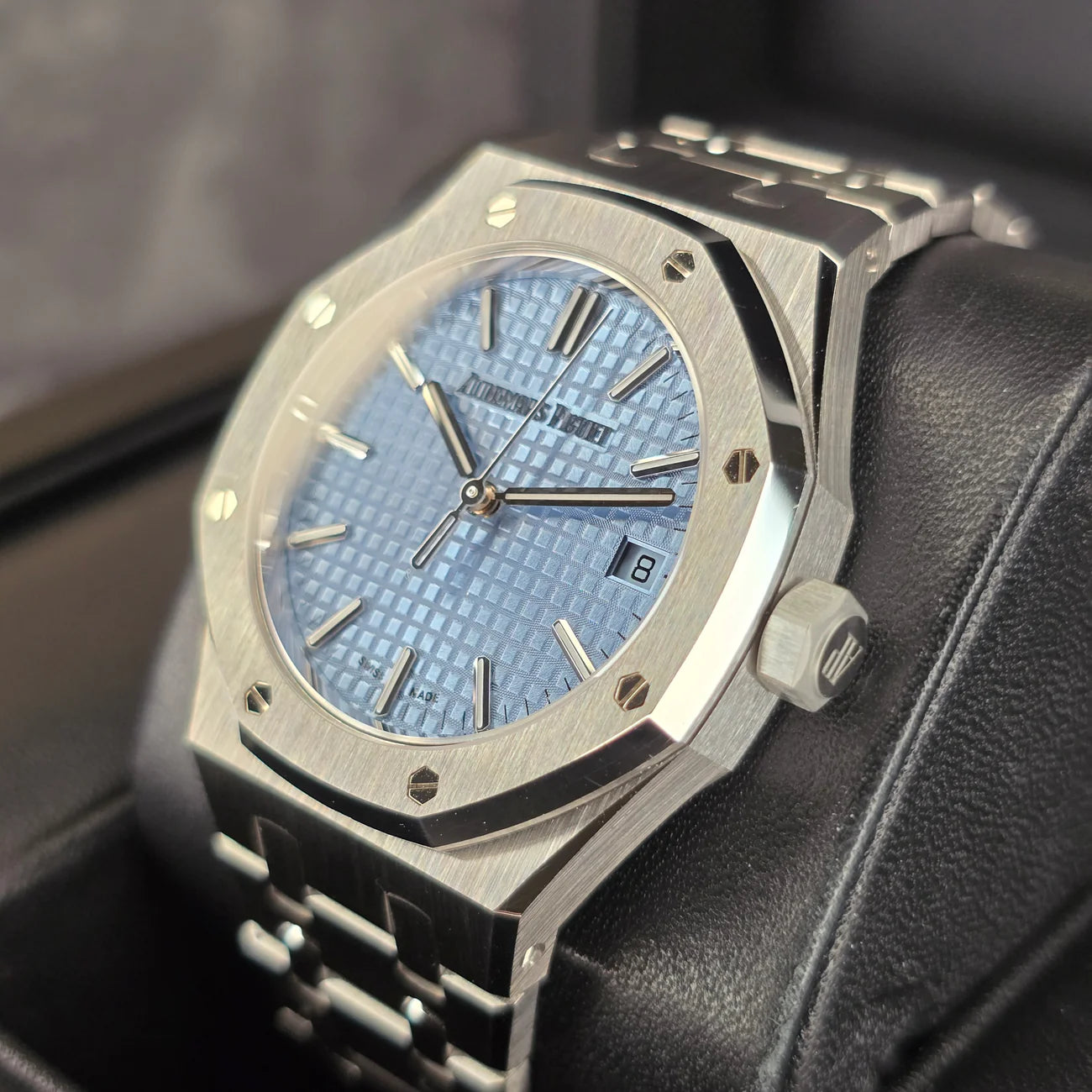 AUDEMARS PIGUET ROYAL OAK ICE BLUE 15550ST 37MM